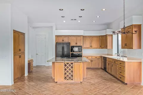 25 E Tanglewood Trl, Phoenix, AZ 85085 photo 12