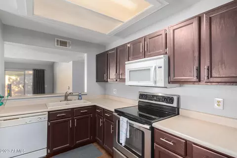 4222 E Caballero Cir, Mesa, AZ 85205 photo 10