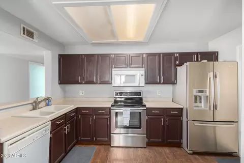 4222 E Caballero Cir, Mesa, AZ 85205 photo 9