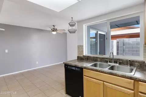 1528 Emerald Ave, Mesa, AZ 85204 photo 12