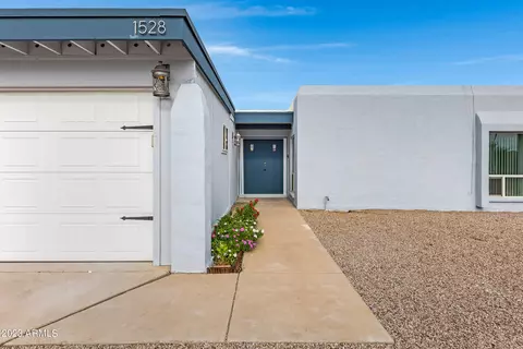 1528 Emerald Ave, Mesa, AZ 85204 photo 2