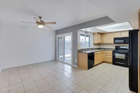 1528 Emerald Ave, Mesa, AZ 85204 photo 9