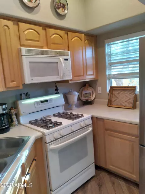 5015 E Cheyenne Dr #4, Phoenix, AZ 85044 photo 4
