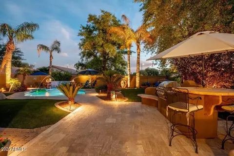 4053 W Hackamore Dr, Phoenix, AZ 85083 photo 3
