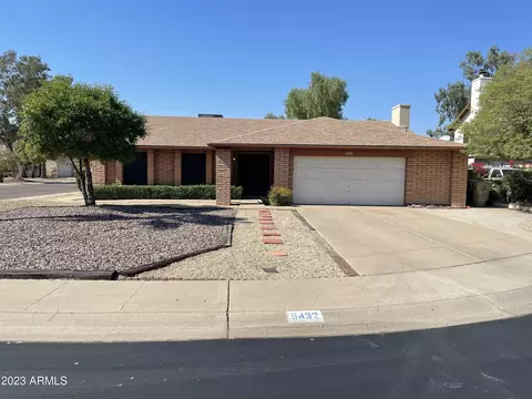 5432 W Shaw Butte Dr, Glendale, AZ 85304