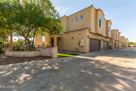 3440 N 38th St #101, Phoenix, AZ 85018