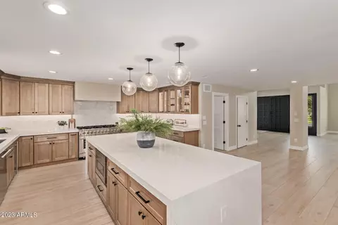 155 N Pecan Ct, Gilbert, AZ 85234 photo 6