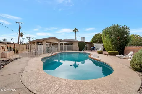 802 E Campus Dr, Tempe, AZ 85282 photo 19