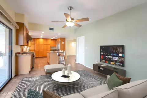 802 E Campus Dr, Tempe, AZ 85282 photo 3