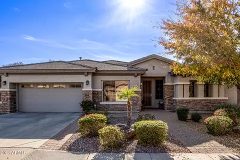 587 E Benrich Dr, Gilbert, AZ 85295