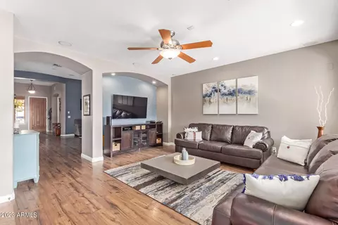 587 E Benrich Dr, Gilbert, AZ 85295 photo 8