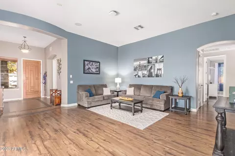 587 E Benrich Dr, Gilbert, AZ 85295 photo 5