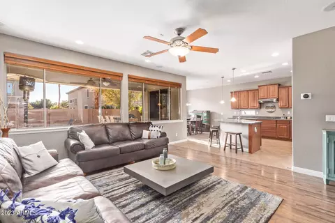 587 E Benrich Dr, Gilbert, AZ 85295 photo 10
