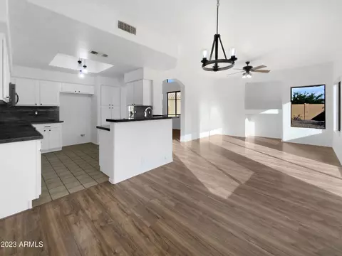 10145 E Carmel Cir, Mesa, AZ 85208 photo 3