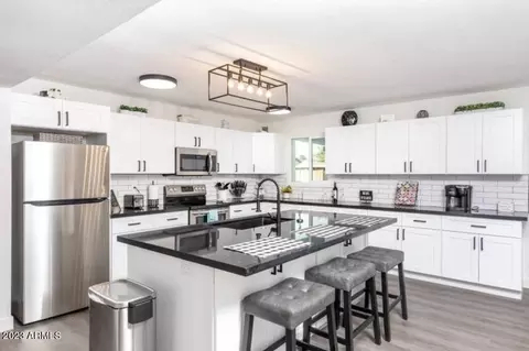 122 E Del Rio Dr, Tempe, AZ 85282