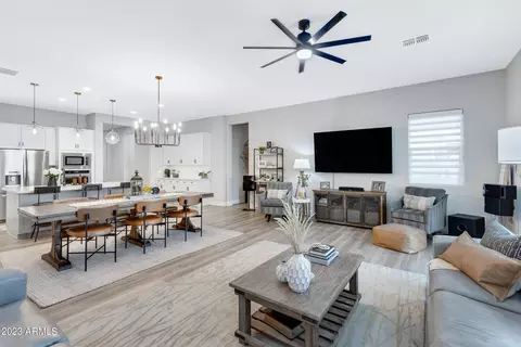 10214 E Trent Ave, Mesa, AZ 85212