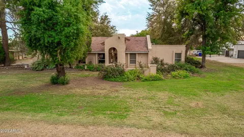 13627 E Shannon St, Gilbert, AZ 85295
