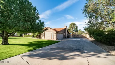 642 E Houston Ave, Gilbert, AZ 85234 photo 7