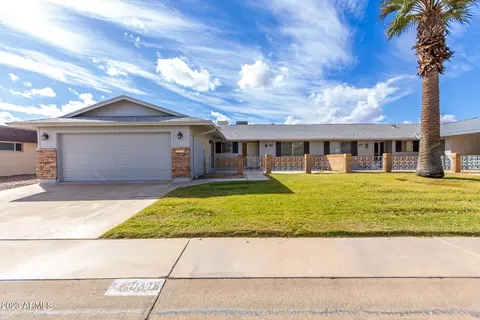 10615 W Saratoga Cir, Sun City, AZ 85351