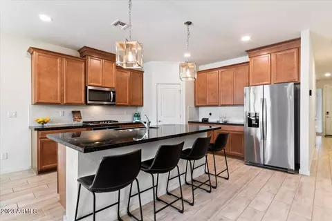 7232 N 124th Ln, Glendale, AZ 85307