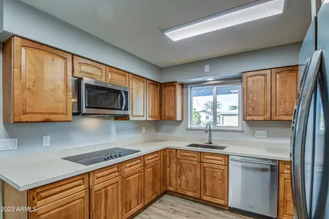 6417 E Dallas St, Mesa, AZ 85205 photo 8
