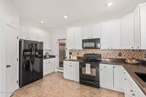 6804 S 8th Dr, Phoenix, AZ 85041 photo 7