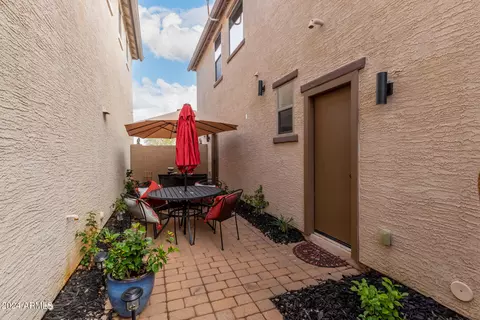 6804 S 8th Dr, Phoenix, AZ 85041 photo 25