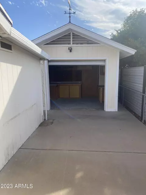 5857 E Colby St, Mesa, AZ 85205 photo 3