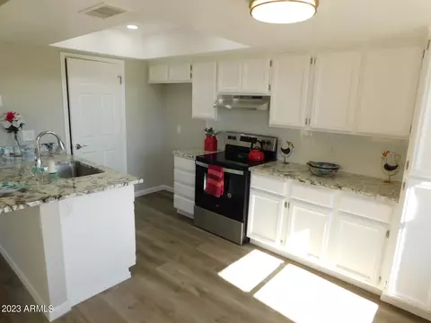 820 E Morningside Dr, Phoenix, AZ 85022 photo 5