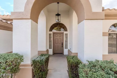 637 W Jasper Dr, Gilbert, AZ 85233 photo 4