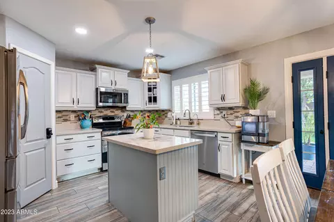2059 E Saddlebrook Ct, Gilbert, AZ 85298 photo 5