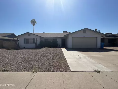 3431 W Acoma Dr, Phoenix, AZ 85053