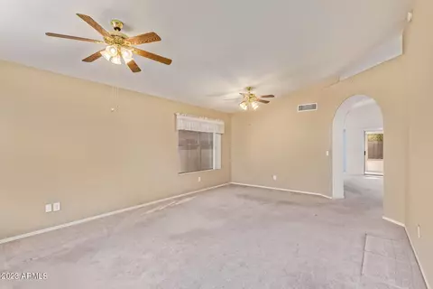 2289 E Willow Wick Rd, Gilbert, AZ 85296 photo 4