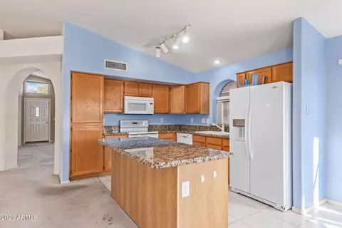 2289 E Willow Wick Rd, Gilbert, AZ 85296 photo 8