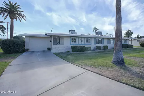 10829 W Windsor Dr, Sun City, AZ 85351