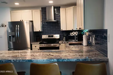 216 E Oxford Dr, Tempe, AZ 85283