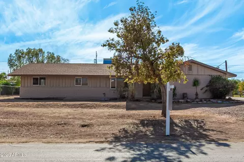 323 E Redfield Rd, Chandler, AZ 85225