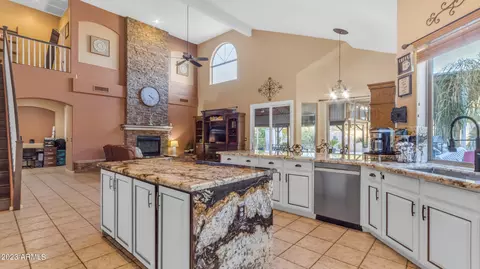 11316 E Roselle Cir, Mesa, AZ 85212