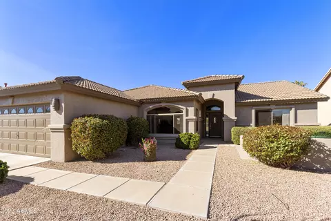 23832 S Berrybrook Dr, Sun Lakes, AZ 85248