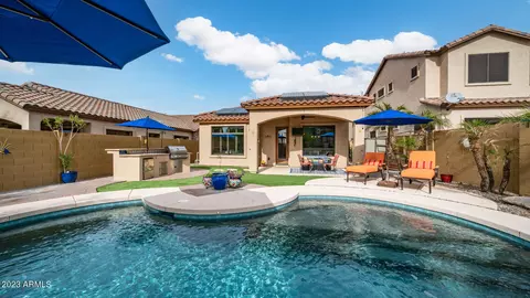 8639 E Indigo St, Mesa, AZ 85207
