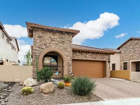 8639 E Indigo St, Mesa, AZ 85207 photo 3