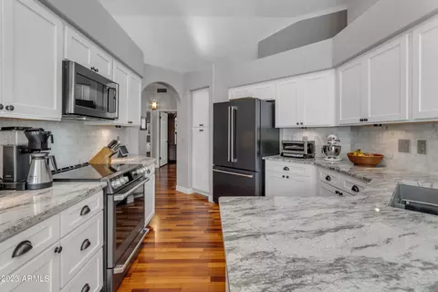 263 W Courtney Ln, Tempe, AZ 85284