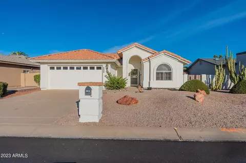 26638 S Howard Dr, Sun Lakes, AZ 85248