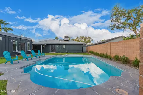 Exterior - 3733 E Piccadilly Rd, Phoenix, AZ 85018 photo 5 of 8