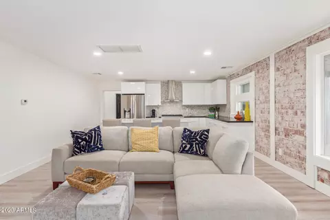 Living - 3733 E Piccadilly Rd, Phoenix, AZ 85018 photo 2 of 3