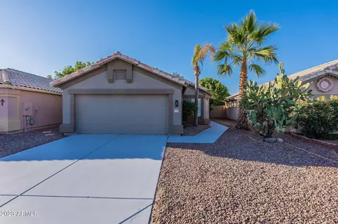 4133 E Tanglewood Dr, Phoenix, AZ 85048
