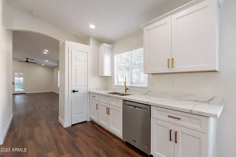 4133 E Tanglewood Dr, Phoenix, AZ 85048 photo 11