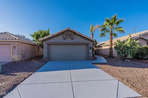 4133 E Tanglewood Dr, Phoenix, AZ 85048 photo 2