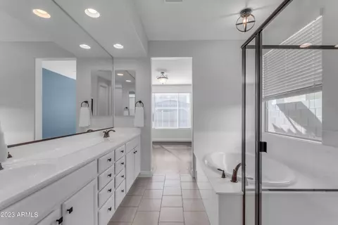 Bath - 9541 E Travertine Ave, Mesa, AZ 85212 photo 2 of 7