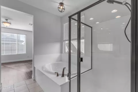 Bath - 9541 E Travertine Ave, Mesa, AZ 85212 photo 3 of 7